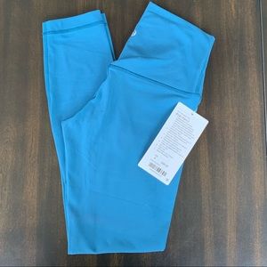 Pacific Teal Align NWT Size 4